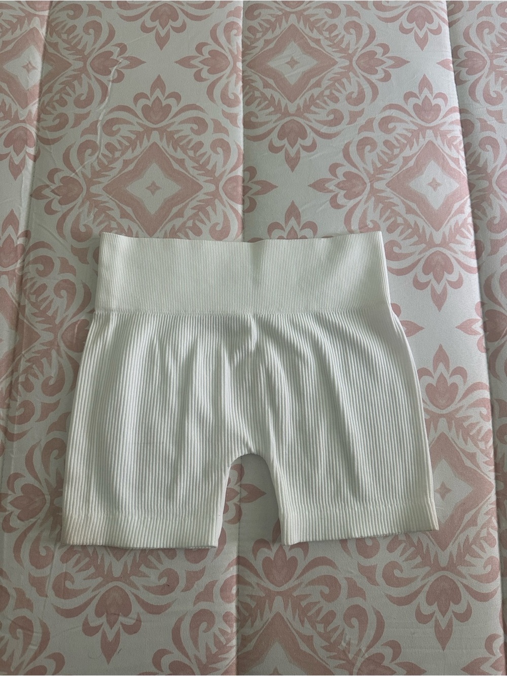 Ribbed High-Waist White Women’s Shorts